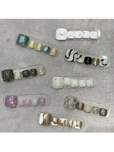 ネイルアンドアイラッシュスタジオ シュシュ(chouchou)/手書きフットネイルデザイン相談