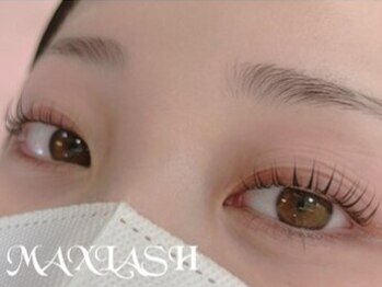 マックスラッシュ(MAX LASH)の写真/【高技術×結果重視】くるりんと美カールをKEEP♪仕上がりの美しさにこだわった繊細な技術で満足度も◎