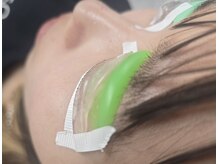 まつげパーマ・LEDマツエク・アイブロウサロン コトタリルの雰囲気(まつパ時は前髪タオルは乗せません☆瞼に沿わせるロッド配置!)