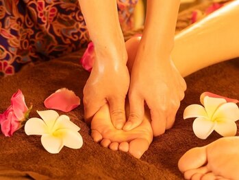 アロマスパモモ 上野店(Aroma SPA MO_MO_)の写真/【限定価格！足つぼリンパ】足つぼ＆全身リンパマッサージ60分￥6600♪足の疲労やむくみの解消にも効果◎