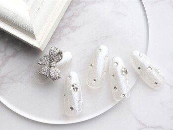 ネイル スパ ココプラス(Nail spa Cocoplus)/リボンのワンホンネイル¥10000