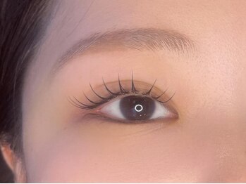 アイラッシュサロン ココロ(cocoro)の写真/美容WAXで垢抜けた目元に♪プロにおまかせ！【アイブロウスタイリング¥4950】《メンズもOK!!》