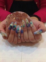 エスフィーネイルサロン ブリーユ(Esfy nailsalon Brille)/さざれ石で夏ネイル