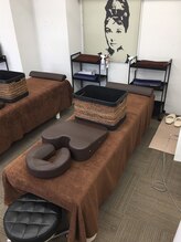 骨盤矯正西区堀江整体院/施術ベッド