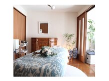 植物や盆栽で季節の移り変わりを感じ五感で癒されるサロン。