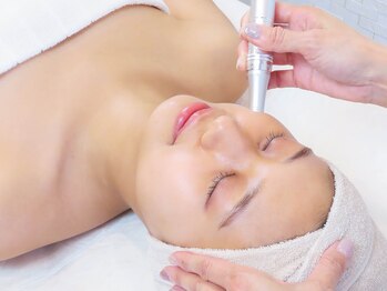 Ruce【ルーチェ】 FACIAL＆THREADING SALON　中目黒【6/1 NEW OPEN（予定）】の写真/最新PDRN×Bonyx導入で肌質改善。その場の変化と継続によるエイジングケアで、理想の艶肌へ。