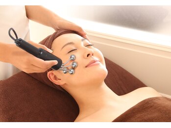 クリニカルエステ花蔵 スズラン高崎店/Step3.2種の施術よりいずれか