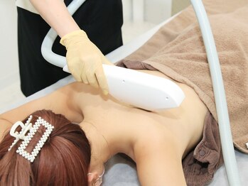 ミライト(MILAIGHT)/背中脱毛