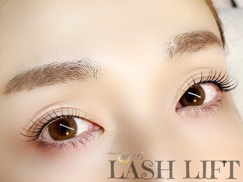 モコ(MOCO)/ラッシュリフト