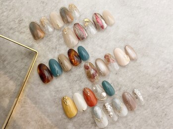 ラヴィズム アイラッシュ アンド ネイル (LUVISM)の写真/シンプルだけどセンスが光るさりげなくお洒落なデザインをご用意★お仕事柄派手にできない方にもオススメ◎