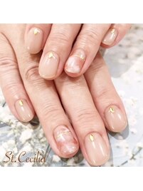 ベージュのニュアンスアート☆