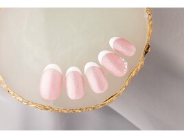 キラキラフレンチネイル