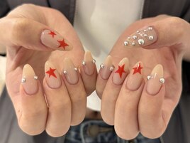 星/ピアスネイル/staff:Minami
