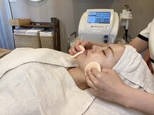 エヌインスキンケアスタジオ 天神店 N-inスキンケアスタジオ/施術中
