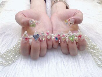 クイーンネイル 新宿(Queen nail)/長さ出し　ゴリゴリ付け放題
