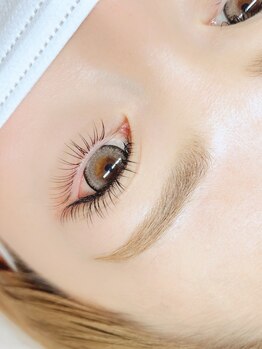 ミンピ(Mimpi)/上下エクステでパッチリデザイン