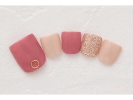 6000円　フットネイル
