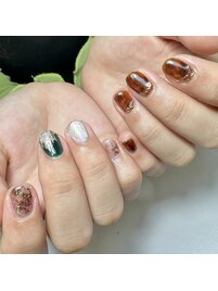 アシンメトリー秋ネイル