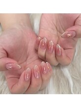 トロワ(Trois)/チークネイル