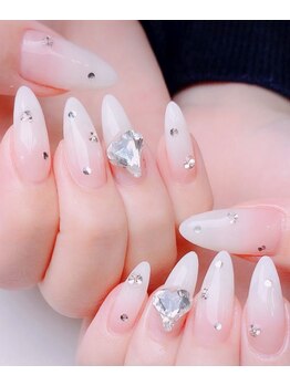 ライリアネイル(Rairia nail)の写真/シンプル～華やか系まで豊富なデザインをご用意◎お手頃価格でアートの種類も豊富♪長さ出しもお任せを◎