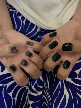 左右非対称ネイル