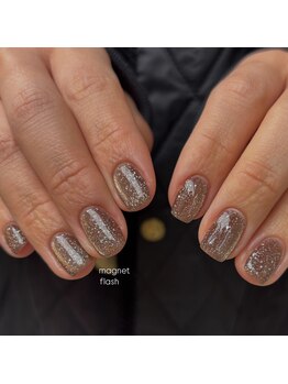 スティラ サポ ネイルアンドアイラッシュ(Stilla SAPO Nail&Eyelash)/フラッシュ ￥6600～/Kozue