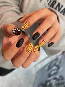 ウズ(UZU)/チェックネイル