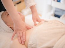 アンソレイエ(ENSOLEILLE)/バストアップ◇ハンドマッサージ