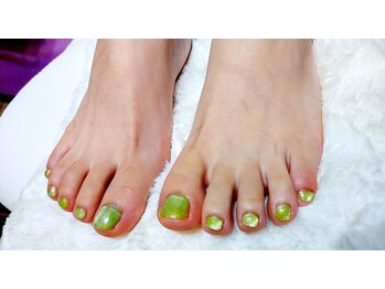 ソラ(sora)/サンダルに映えるマグネット♪