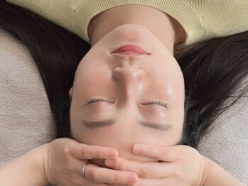 ハル(HALU)/シュッとした理想の小顔へ