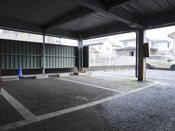 和みのしずく./駐車場は屋根付き駐車場No.9です