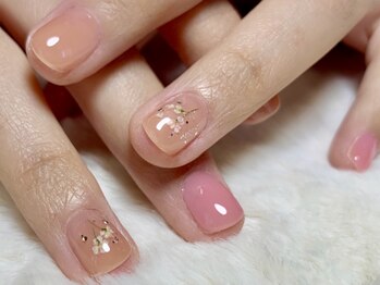 サロンドフォーエイチ(salon de 4H)/春のシアーカラー☆押し花ネイル