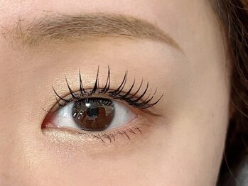 ミロワール(miroir)の写真/まつげに負担をかけず、目元をはっきりさせたい方必見☆彡大人気フラットラッシュ是非お試しください♪