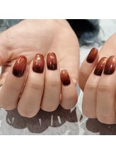 マミー(mommy)/ニュアンスボルドーネイル