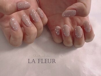 order nail  La Fleur