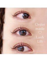 アヴェックアムール 豊田(avec amour)/オーダーメイドまつ毛パーマ