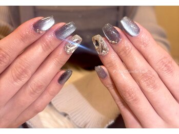 プリュネブランシュネイル(Prune Blanche Nail)/埋めつくしネイル
