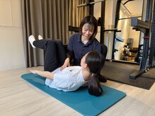 鍼灸・整体スマイルアップ 梅田院【整体/肩こり/腰痛肩こり/美容鍼/小顔美容鍼】/マットピラティス