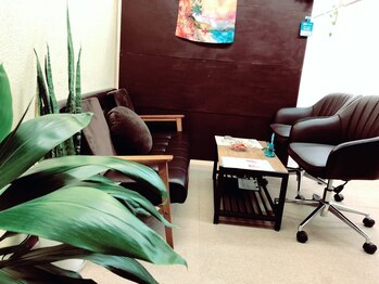 カーリーネイル 豊見城 那覇店(carlynail)/落ち着いた待合室