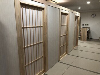 利楽園 博多店/店内3