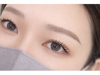 リエルブランク(Liell blanc)の写真/丁寧な施術と豊富なデザインからご提案◎自まつげのようにみせるエクステデザインも◎