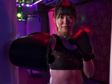 F-Factory 静岡鷹匠の雰囲気（暗闇×大音量×パンチ＆キック＝ダイエット＆ストレス発散！）