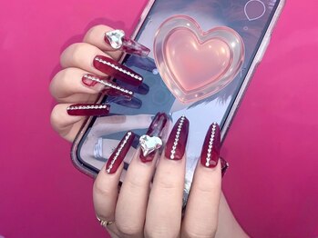 リリ 西荻窪駅前店(Lili)/深みレッドの愛されネイル