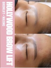 サロンドオズ(Salon de OZ)/ハリウッドブロウリフト