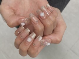 ちゅるん × ホワイトローズ
