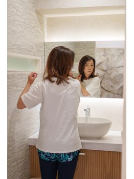 レニコ 三宮店(renico)/パウダールームで化粧直し♪