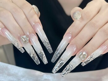 Anna Nail Salon【長さだし特化サロン/長さだし/パラジェル/フィルイン/マグネット】の写真/強度と美しさを兼ね備えたチップ長さだし！自爪への負担を抑えつつ、理想のロングネイルを叶えます◎