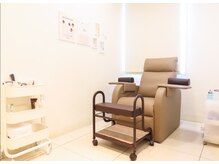 ネイルステーション ルミネ横浜店(NAIL STATION)の雰囲気（ハンド・フット同時施術可能です【パラジェル登録サロン】）