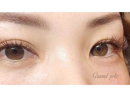 グランジュテ(Grandjete)の写真
