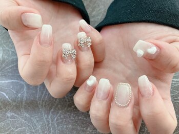 ウインド トータルビューティーサロン(WIND Total Beauty Salon)/ホワイトグラデ×リボン